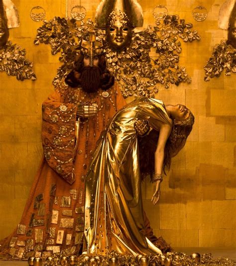 inge prader brings gustav klimt paintings to life using  